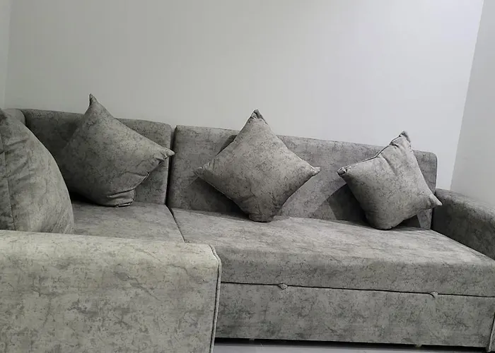 Excellent 5 Minutes From Downtown, Front Free Wifi Apartment *