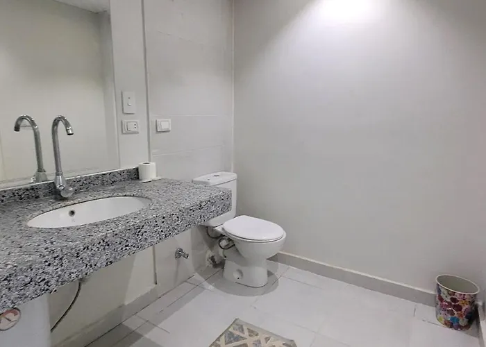 Excellent 5 Minutes From Downtown, Front Free Wifi *